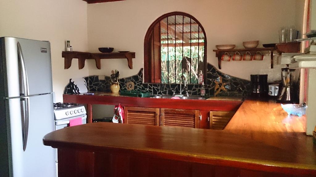 Casa Verde, Cahuita Exteriör bild