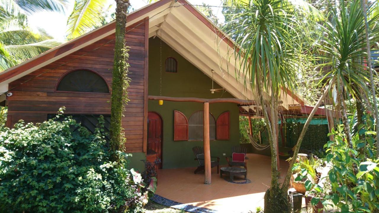Casa Verde, Cahuita Exteriör bild